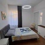 Kimm Ii 아파트 *
