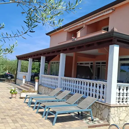 Kimm Ii 아파트 포레치