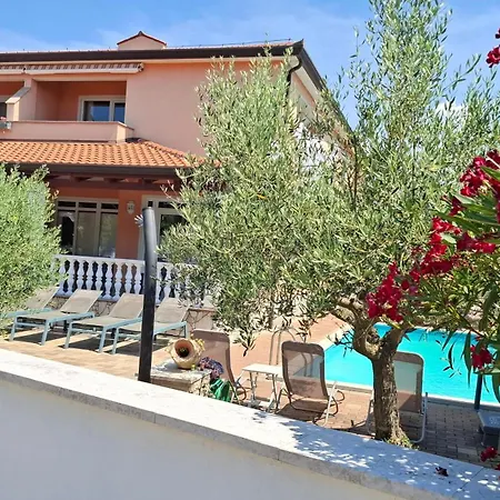 Kimm Ii Apartment Porec