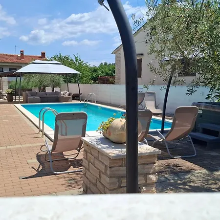 Kimm Ii Porec